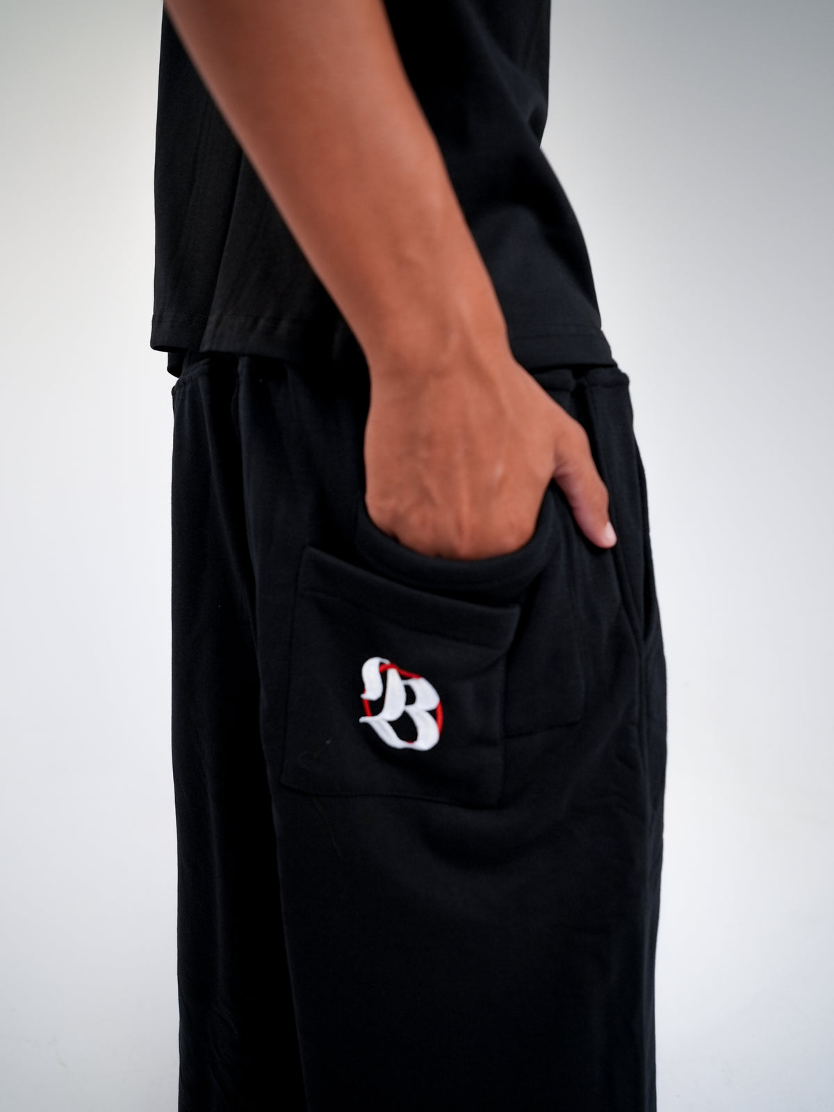 black sweetpants