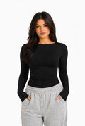 Black basic longsleeved top